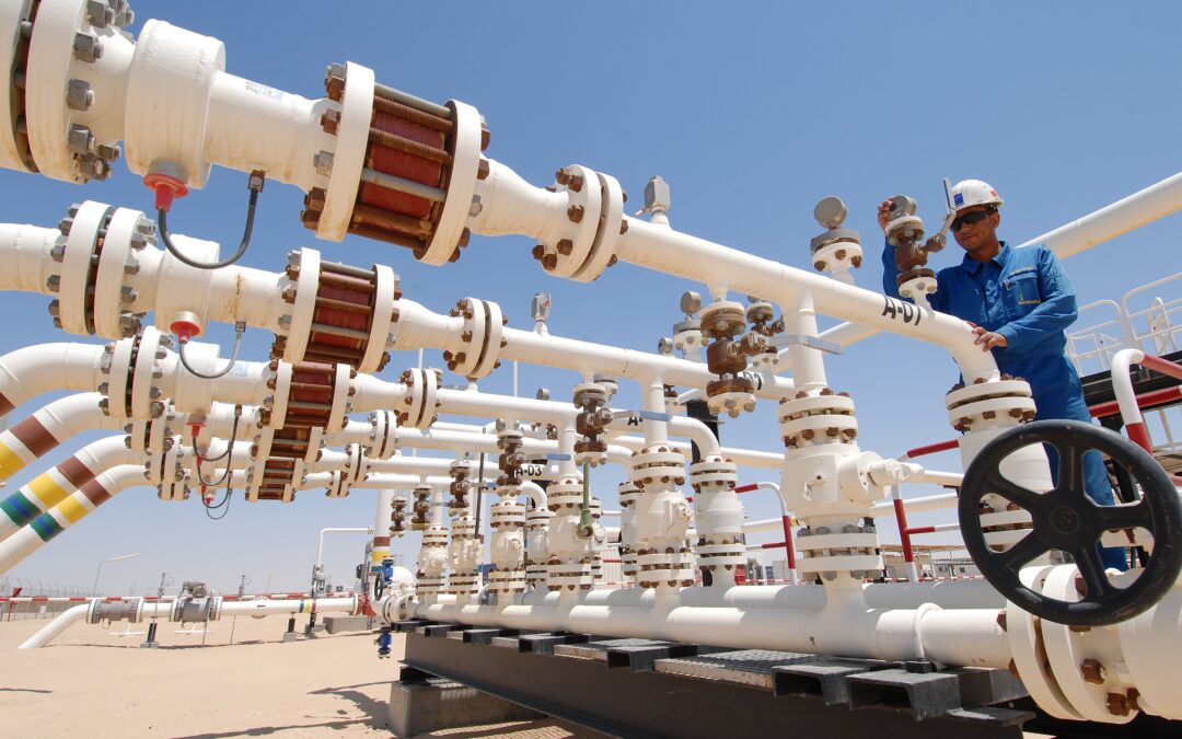 Faszination Energie: Gas-Aufbereitungsanlage bei Jakhira in Libyen.