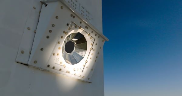DLR-So­lar­turm – Un­ter­neh­men Syn­he­li­on stellt so­la­res Syn­the­se­gas her